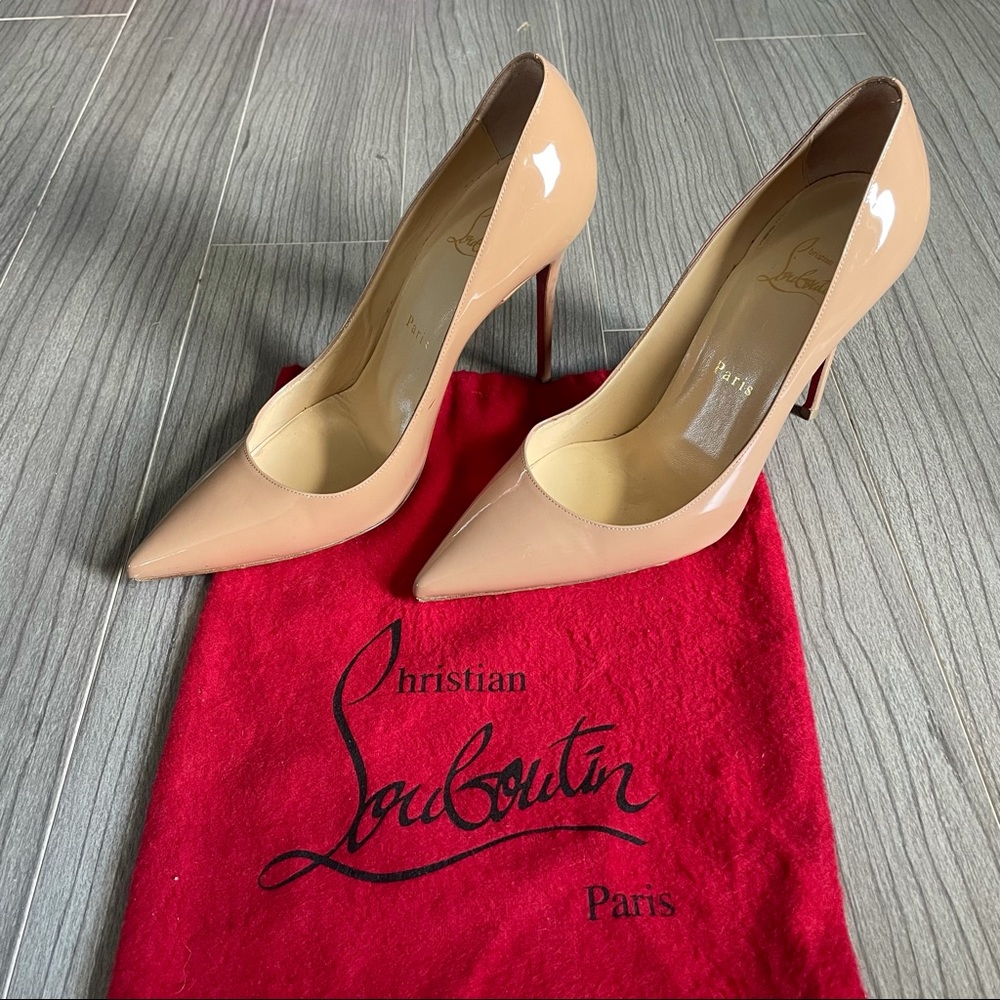 CHRISTIAN LOUBOUTIN So Kate 120 Patent Leather Pumps in Nude